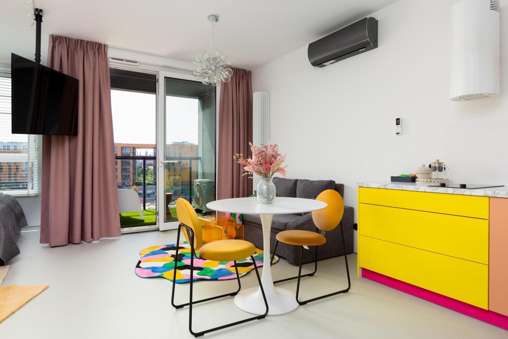 Chlebova - Riverside View Terrace, Free Parking, Gym & Kidsplay By Downtown Apartments Гданск Стая снимка