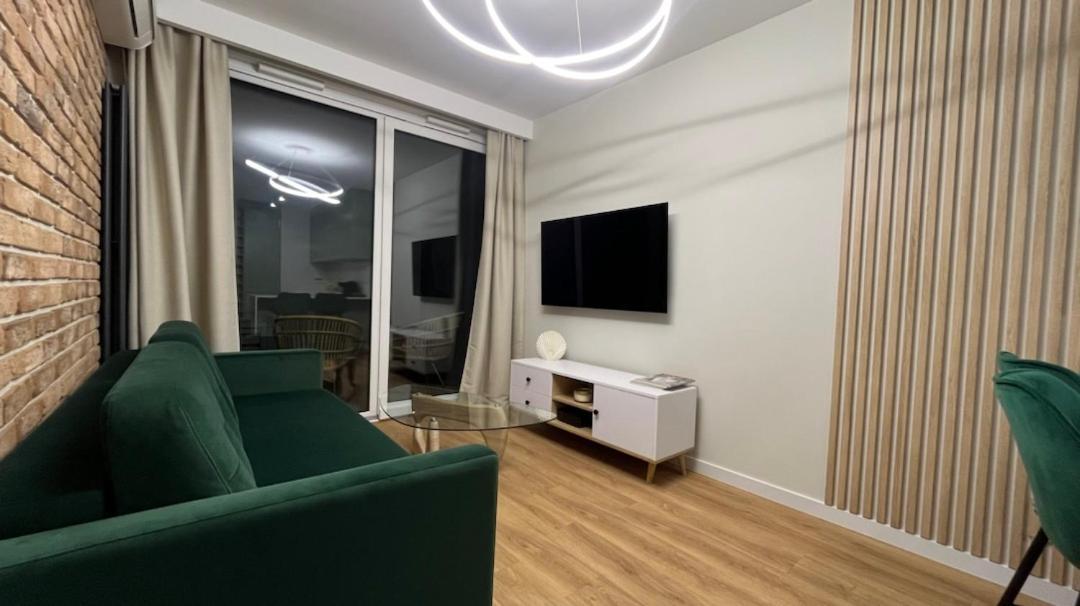 Chlebova - Riverside View Terrace, Free Parking, Gym & Kidsplay By Downtown Apartments Гданск Екстериор снимка