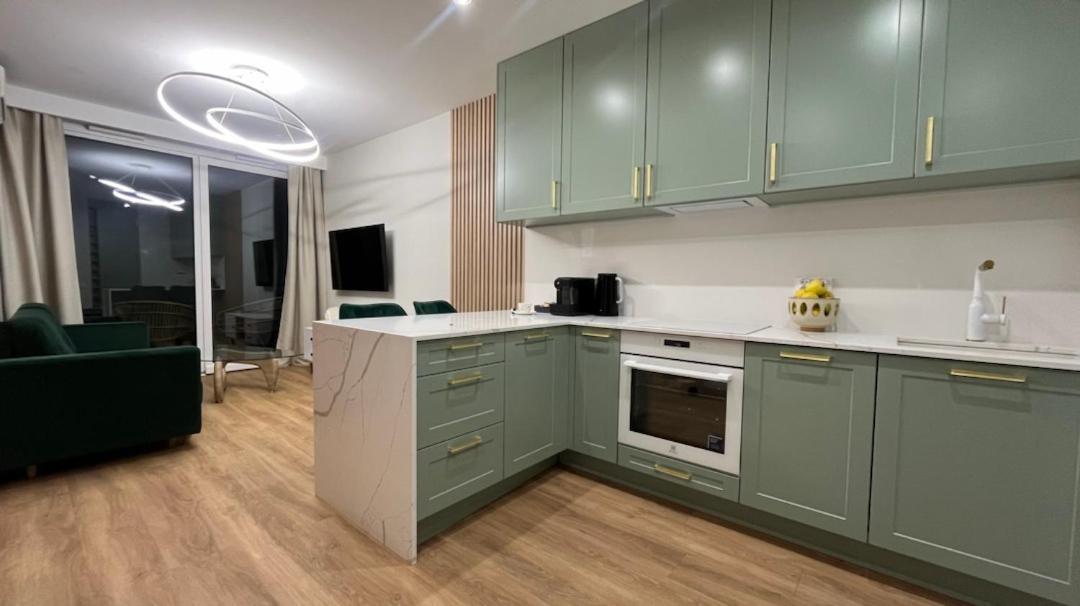 Chlebova - Riverside View Terrace, Free Parking, Gym & Kidsplay By Downtown Apartments Гданск Екстериор снимка