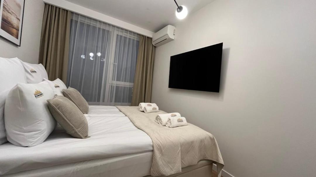 Chlebova - Riverside View Terrace, Free Parking, Gym & Kidsplay By Downtown Apartments Гданск Екстериор снимка