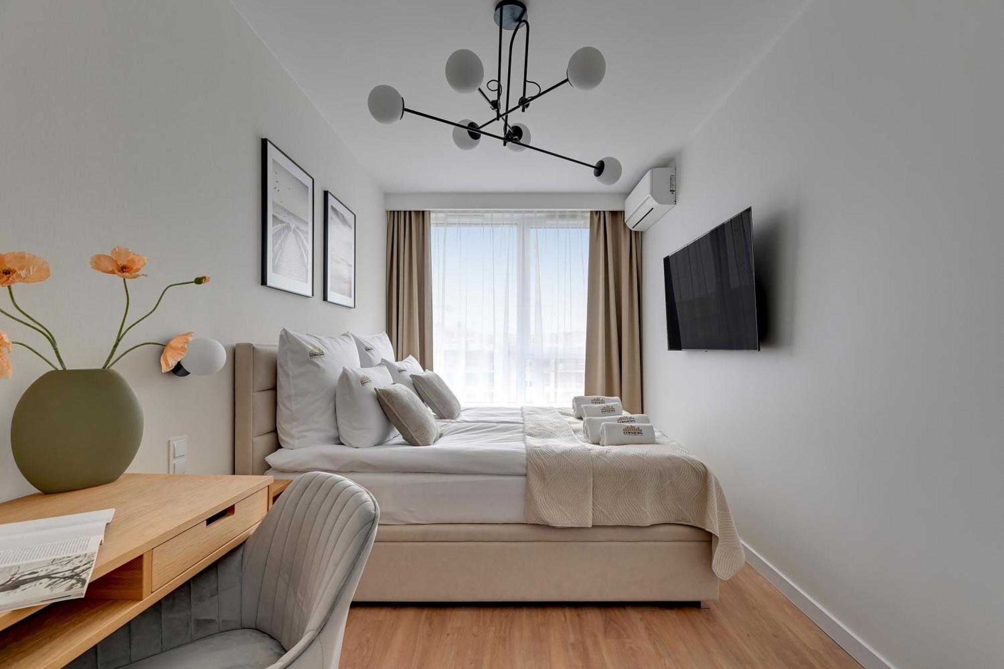 Chlebova - Riverside View Terrace, Free Parking, Gym & Kidsplay By Downtown Apartments Гданск Екстериор снимка